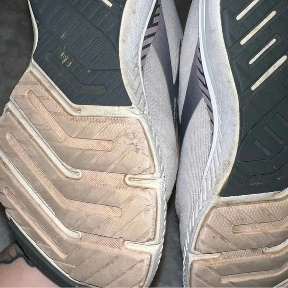 Brooks Womens size 8 Launch 8 Pink and Blue Running Sneaker Brooks Reastart - Picture 7 of 9